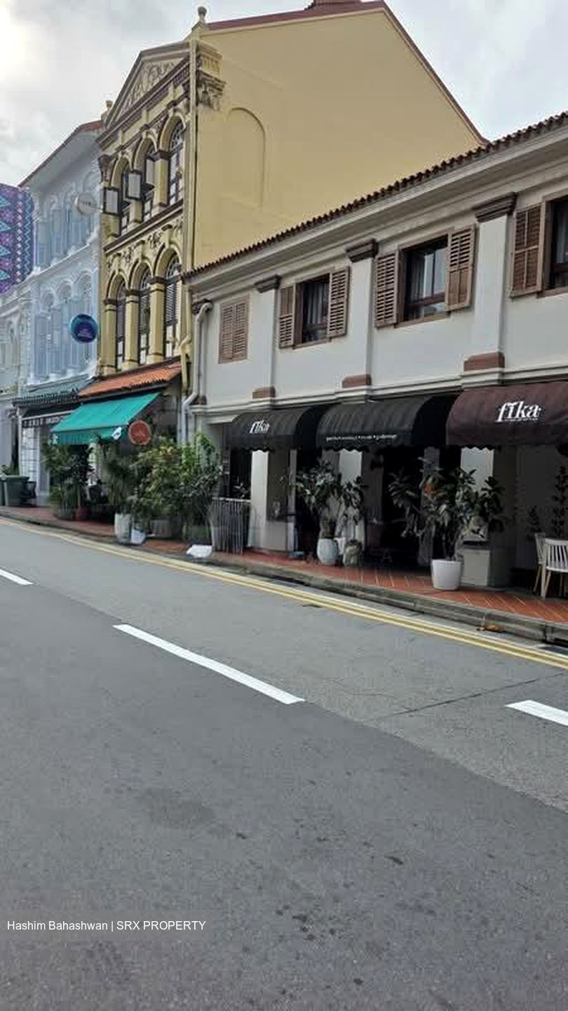 Jalan Sultan (D7), Retail #588574901